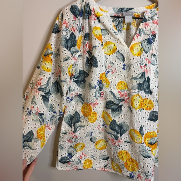 Women’s Chico's lemon floral print eyelet boho top- Chico’s size 1/8-10 - Picture 5 of 8